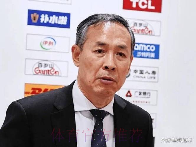 北京110-118深圳1喜3忧!曾凡博+许利民遭质疑,欠缺关键球员! 北京110-118深圳1喜3忧!曾凡博+许利民遭质疑,欠缺关键球员!