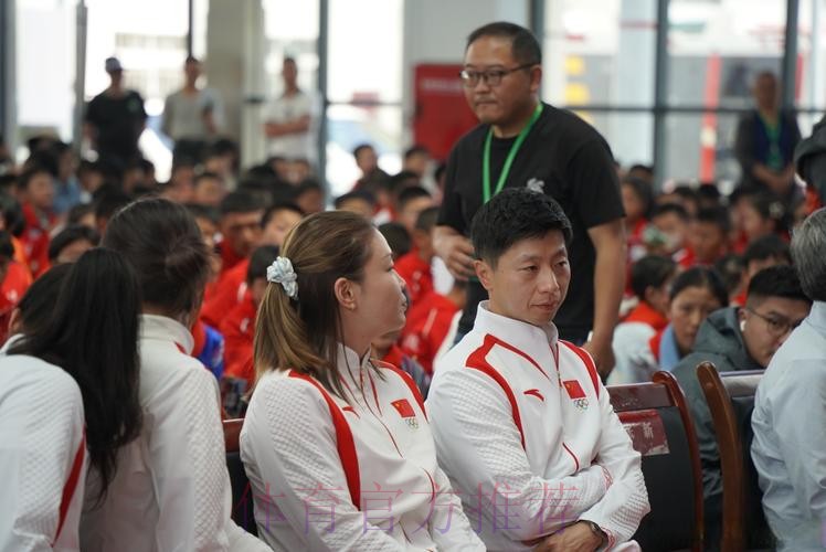 奥运冠军鼓励林芝小学生勇敢追梦 奥运冠军鼓励林芝小学生勇敢追梦